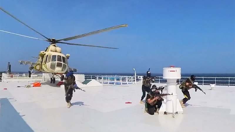 معركة إيلات تبدأ في البحر الأحمر معركة إيلات تبدأ في البحر الأحمر